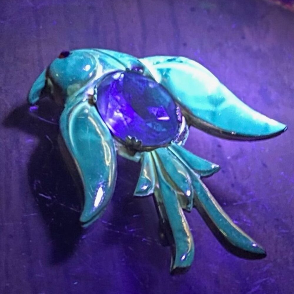Vintage Signed Coro Bird Brooch Teal Faceted Glass Belly 1940s Swallow UV Glow